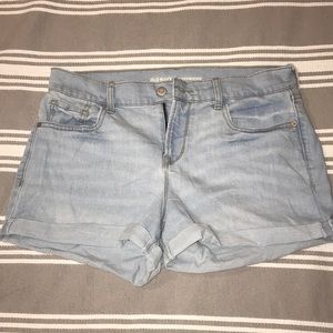 Light denim boyfriend shorts